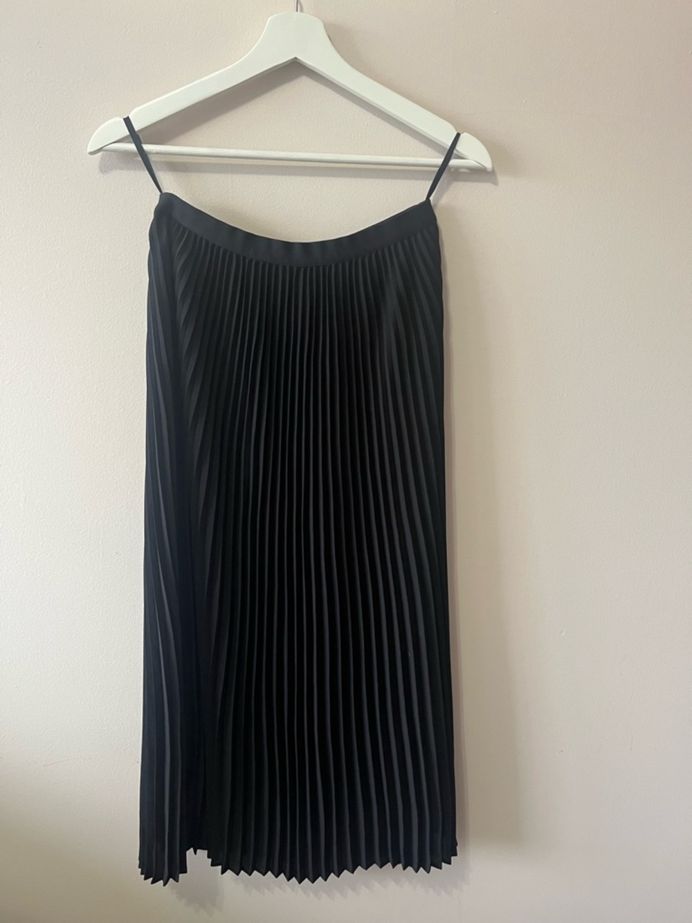 Babaton Black Pleated Midi Skirt